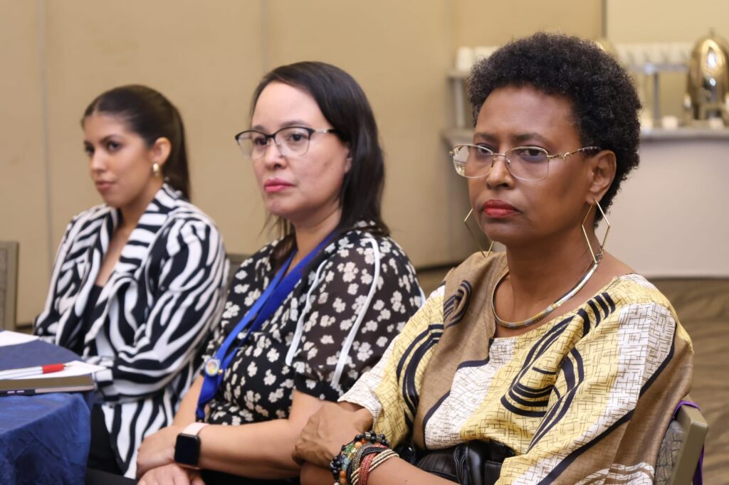 Tras consultas nacionales, el Ministerio de la Mujer presenta propuesta integral para la Igualdad de Género en la participación política 3 WhatsApp Image 2025 07 24 at 1.10.01 PM