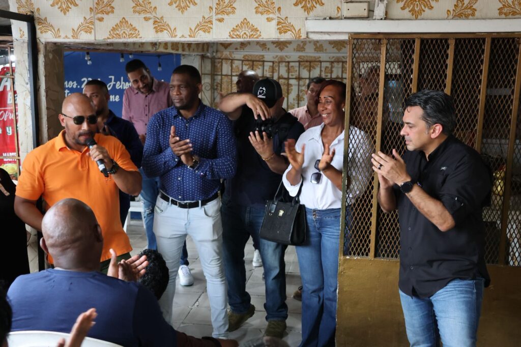 Ricardo Lombana dio su vuelta por San Miguelito y el “West” 2 WhatsApp Image 2025 07 28 at 5.56.49 PM