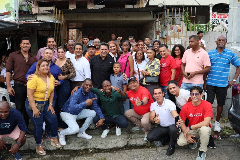 Ricardo Lombana dio su vuelta por San Miguelito y el “West” 5 WhatsApp Image 2025 07 28 at 5.56.50 PM 1