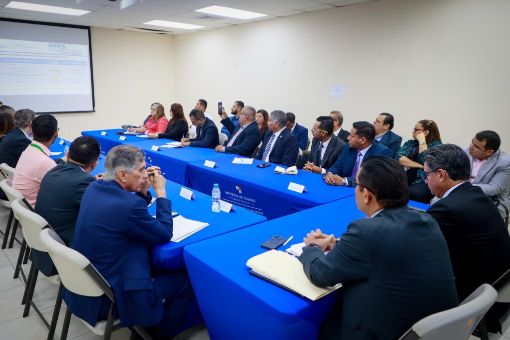 Gobierno y sector productivo se alinean para modernizar normativas de alimentos sensitivos 2 Imagen de WhatsApp 2025 08 19 a las 18.08.05 3ff52e9e