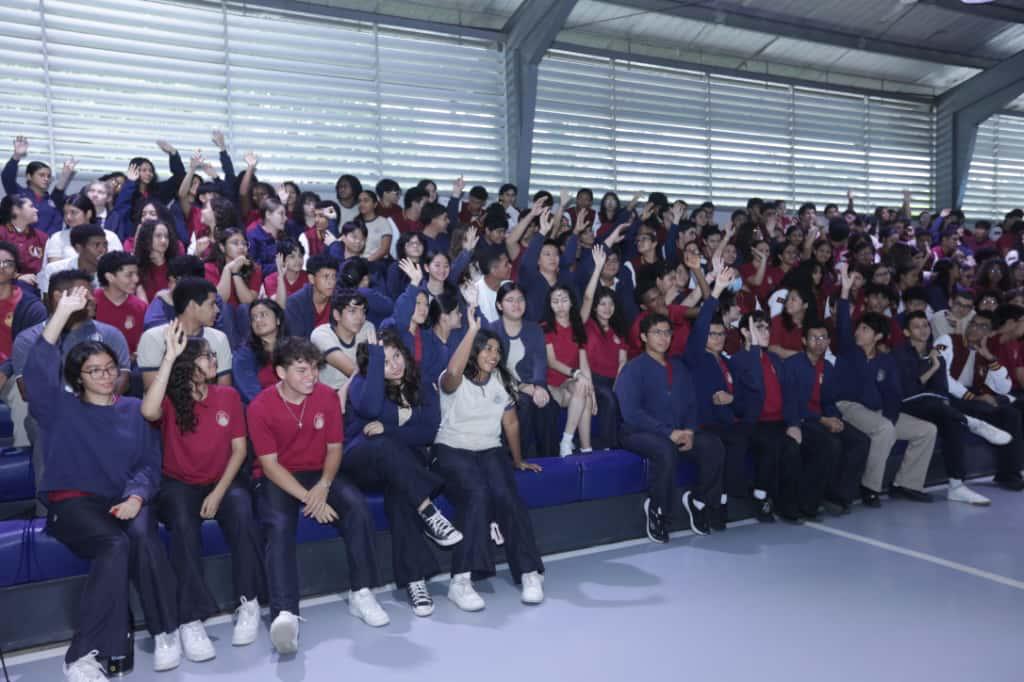 Charla sobre Alfabetización Constitucional impacta a más de 200 estudiantes del Colegio Bilingüe de Panamá 2 Imagen de WhatsApp 2025 10 10 a las 09.27.21 ab0edd5d