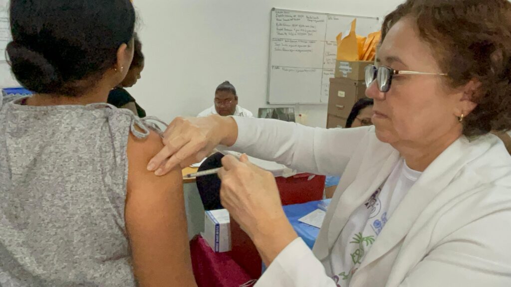 Instan a la población a vacunarse para prevenir complicaciones por influenza 2 Imagen de WhatsApp 2025 10 23 a las 23.10.08 387fb346