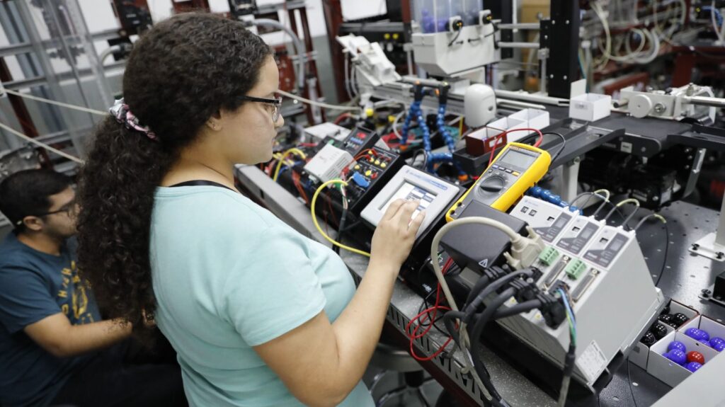 WhatsApp Image 2025 12 31 at 9.49.20 AM