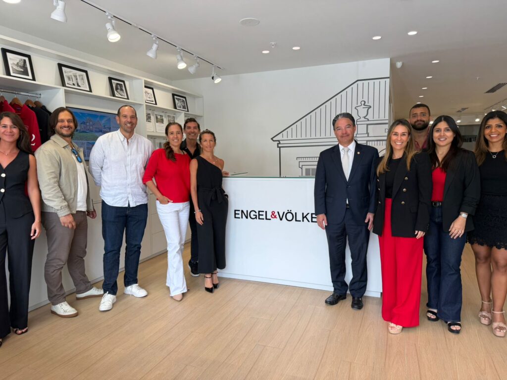 Programa de Inversionista Calificado se consolida como herramienta para atraer inversión extranjera 3 WhatsApp Image 2026 01 22 at 10.40.36 PM