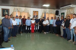 Miviot atiende falta de planes de ordenamiento territorial y viviendas en Veraguas