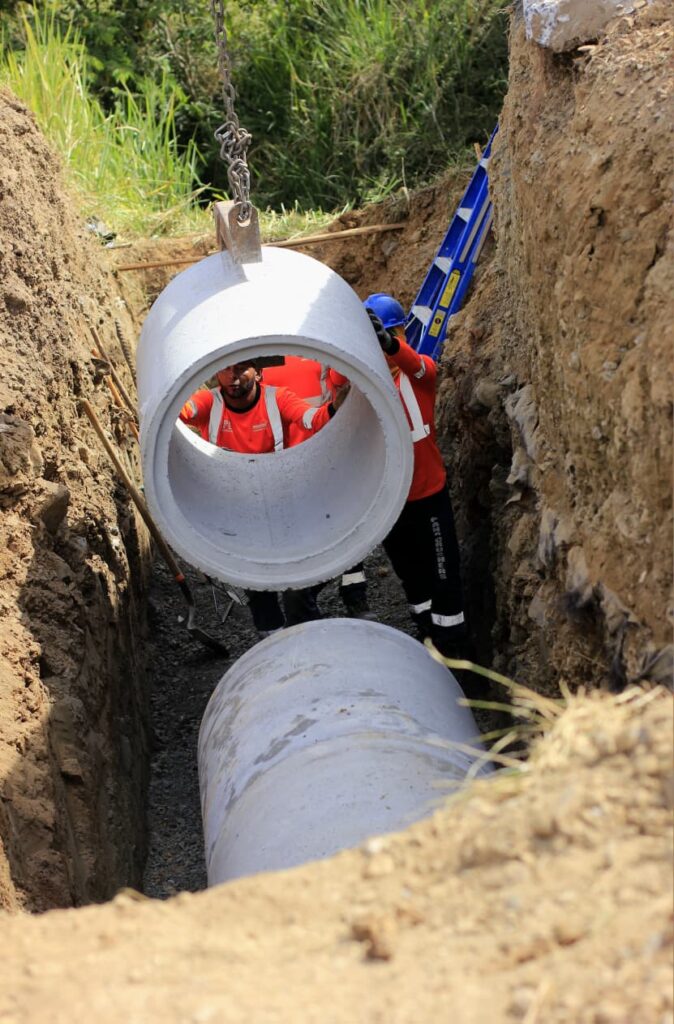 Ministro Andrade inspecciona proyectos viales durante gira en Veraguas 3 54d5c2ff 153f 434d 9421 dc0f59248e5d