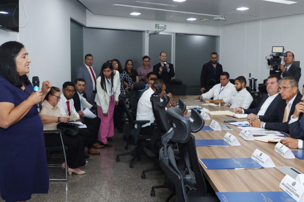 Miviot revisará expedientes de afectados por huracanes en Tierras Altas 2 PHOTO 2026 04 06 13 19 30