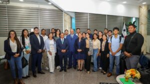 Estudiantes de la Universidad de Panamá alzan su voz en la Asamblea Nacional