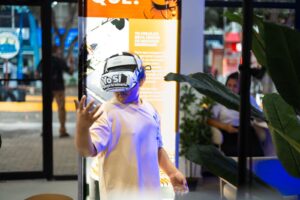 Cobre Panamá destaca con tecnología en su stand de la Feria de Azuero 2026