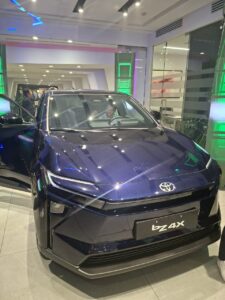 RICARDO PÉREZ LANZA EN PANAMÁ EL NUEVO TOYOTA BZ4X, SU PRIMER VEHÍCULO 100% ELÉCTRICO