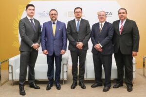 Panamá impulsa mejoras en licencias de zonas francas para atraer empresas de servicios modernos