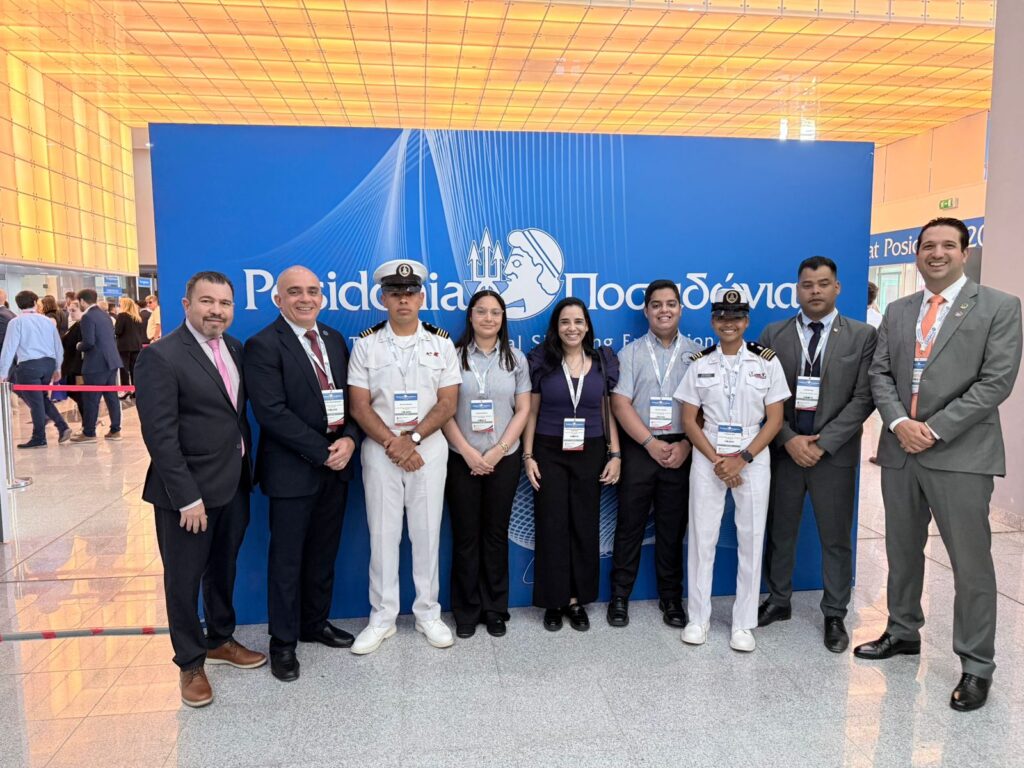 Estudiantes de UMIP representan a Panamá en Posidonia 2026, el principal evento de la industria marítima mundial 2 WhatsApp Image 2026 06 05 at 7.58.25 PM