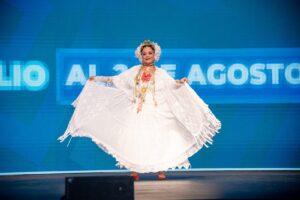 Karen Leguisamo gana certamen como la Dama de la Pollera 2026