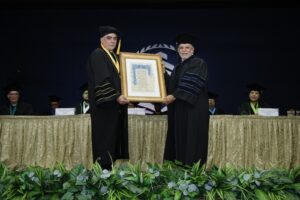 UMIP otorga Doctorado Honoris Causa a Rodolfo Sabonge por su trayectoria y aporte al desarrollo marítimo de Panamá