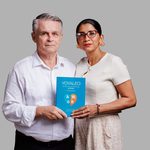 la metodología que enseña a los niños a leer con solo cuatro letrasLa propuesta de Dayana Pitty y Martin Wennig combina pedagogía, imaginación, juegos, libros, materiales físicos y tecnología mediada para transformar la experiencia de aprender a leer.