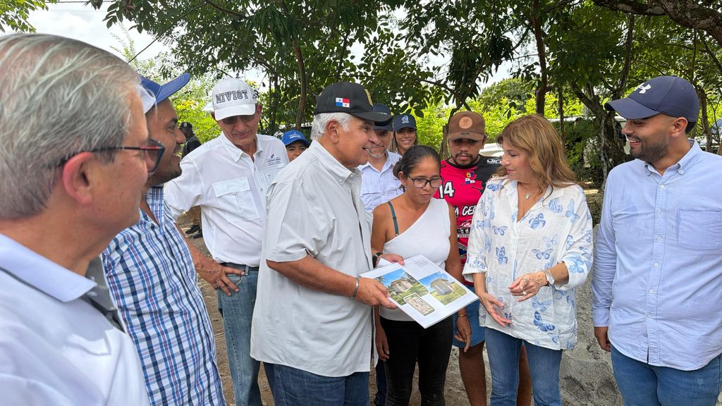 Presidente Mulino regresa con respuestas y ayuda a las zonas afectadas por sismo en Veraguas y Herrera 2 1000176139