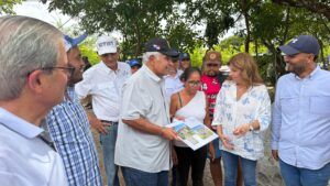 Presidente Mulino regresa con respuestas y ayuda a las zonas afectadas por sismo en Veraguas y Herrera