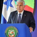 Casas y escuelas afectadas por el sismo serán reconstruidas, mientras que pequeñas empresas y sector turístico recibirán apoyo del gobierno, afirmó el presidente Mulino